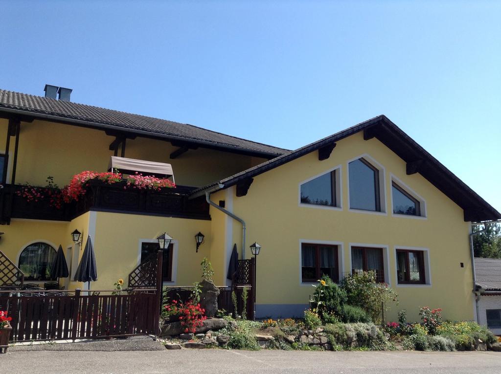Gasthof Zur Haltestelle Lasberg Exteriör bild
